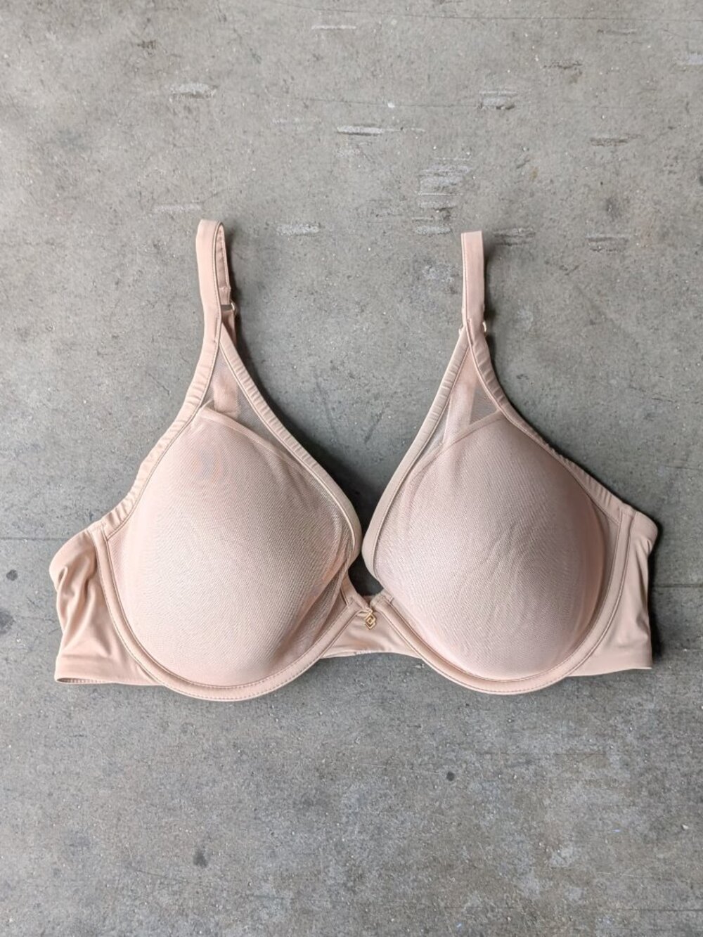 Thirdlove 24/7 Classic Contour Plunge Bra size 38D
